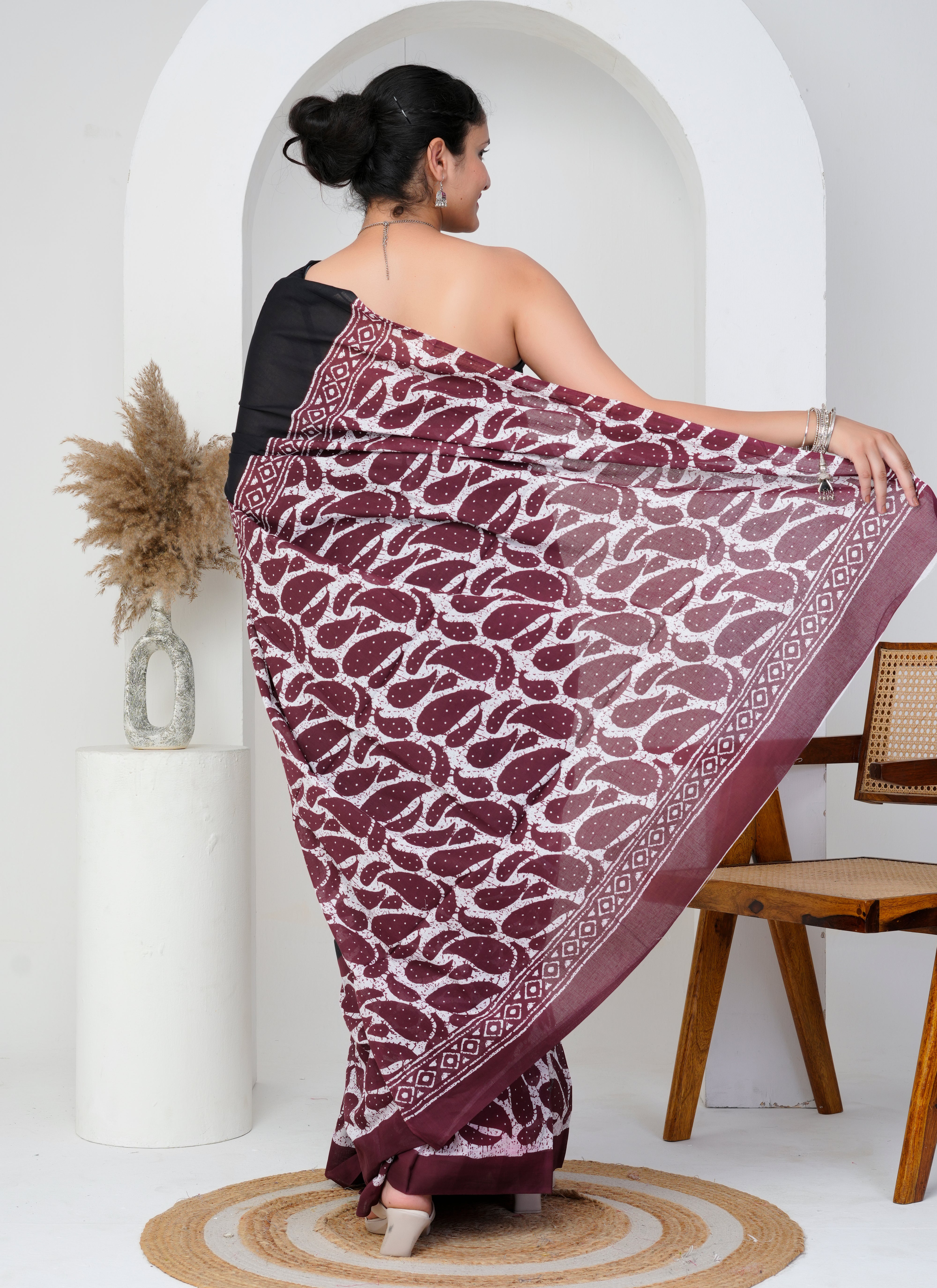 Black and Maroon Leaf Print Cotton Saree