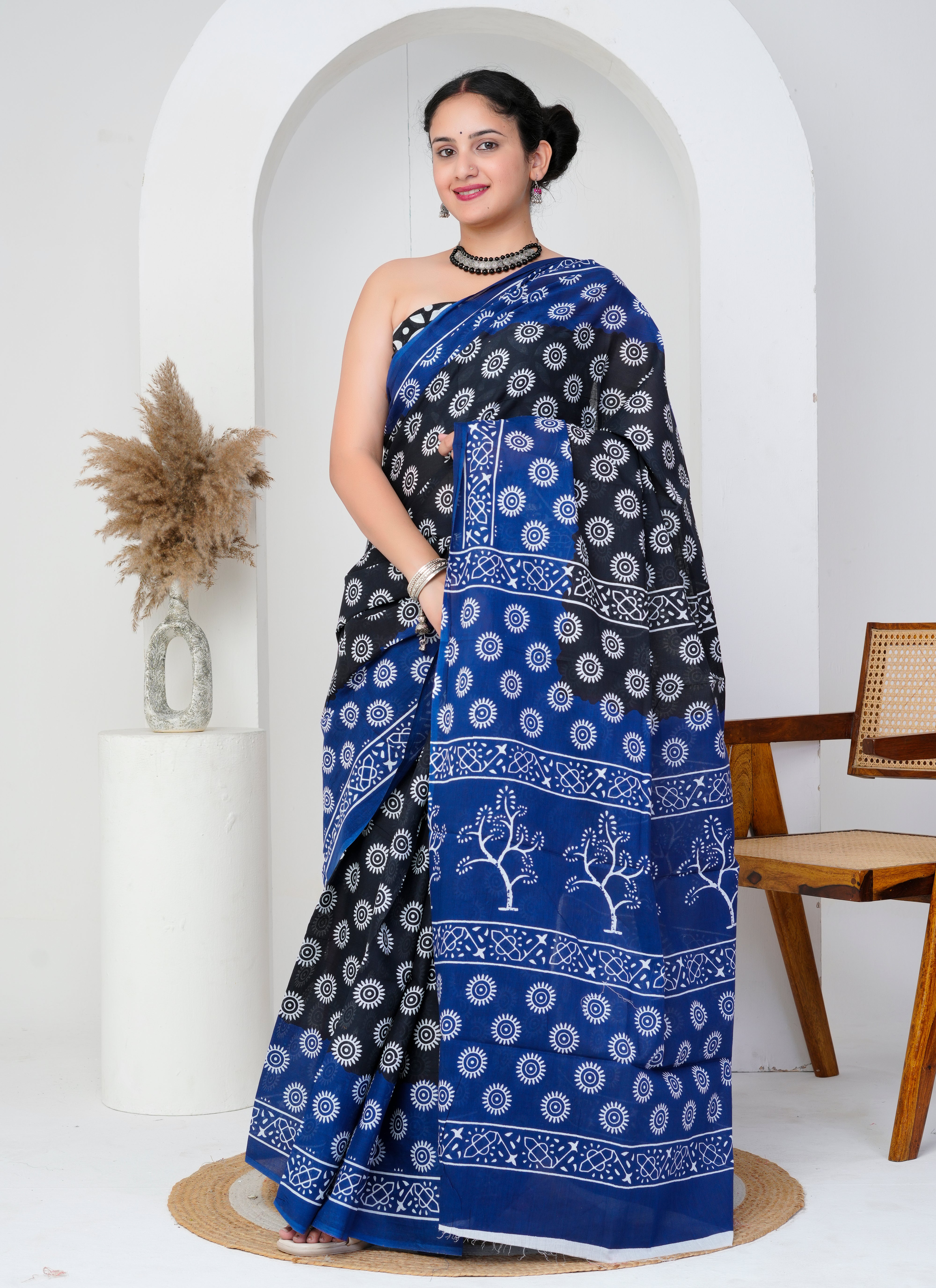 Black and Blue Sun Motif Cotton Saree
