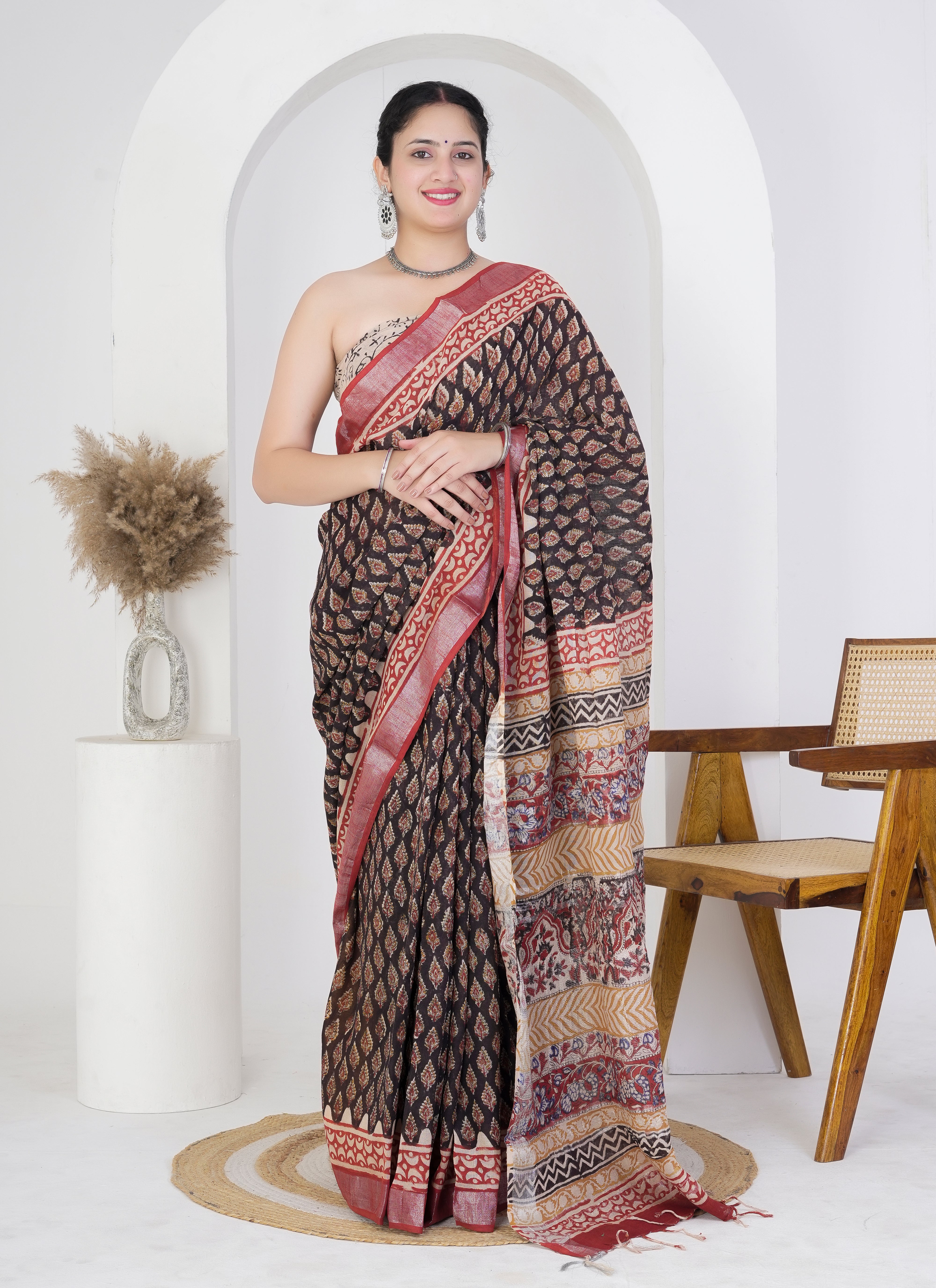 Rust and Black Pure Linen Saree