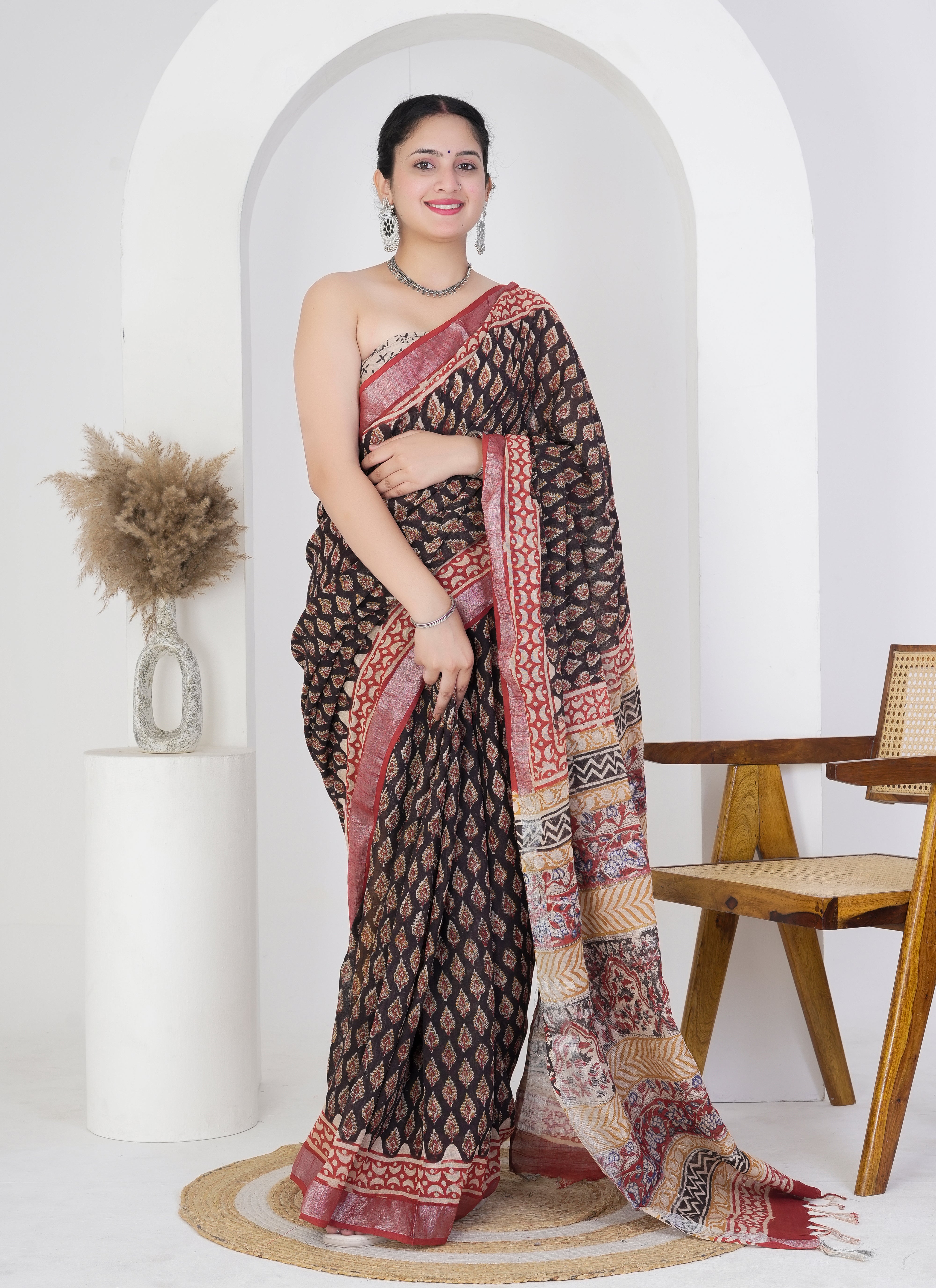 Rust and Black Pure Linen Saree