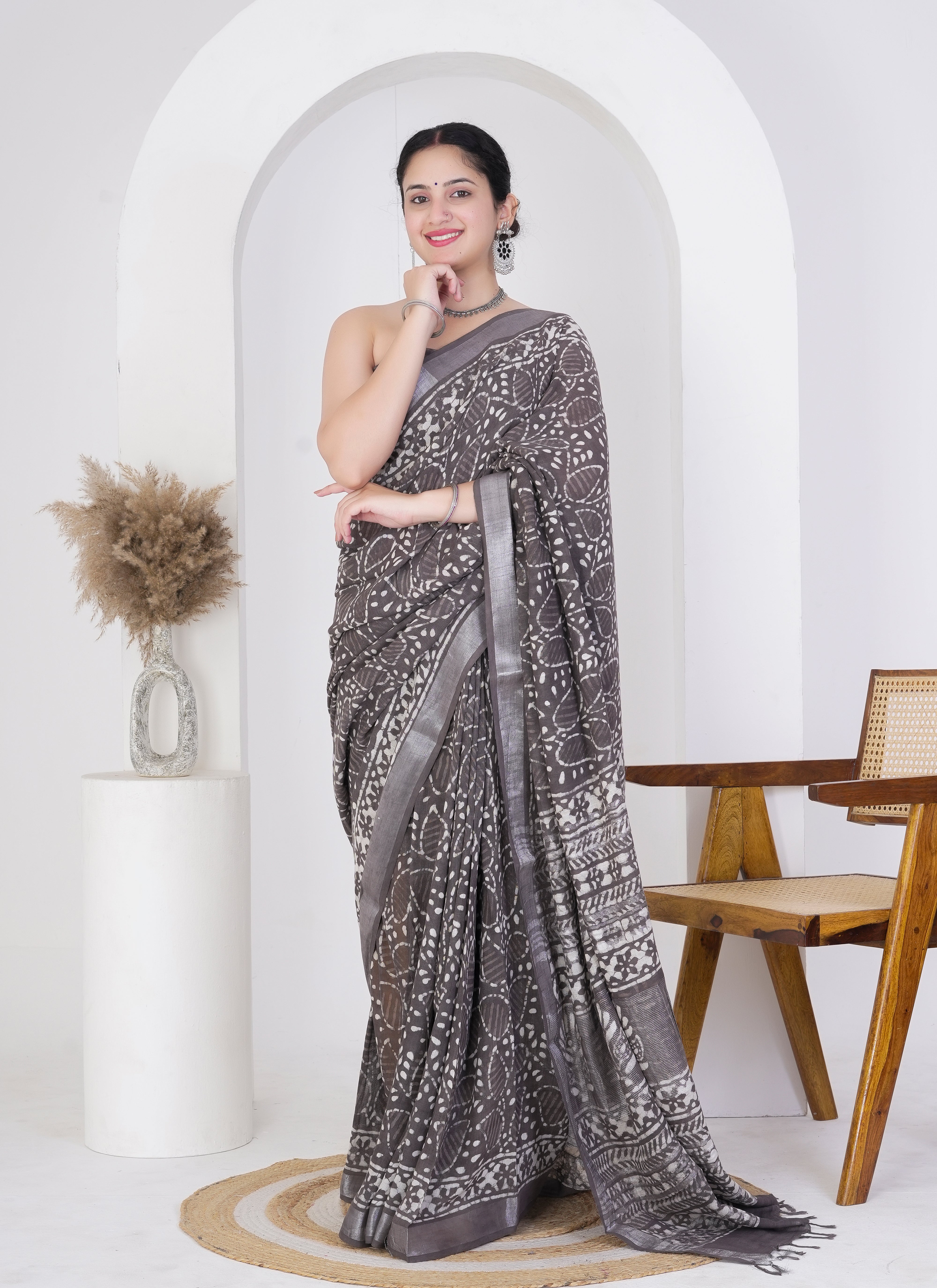 Charcoal Grey Pure Linen Saree