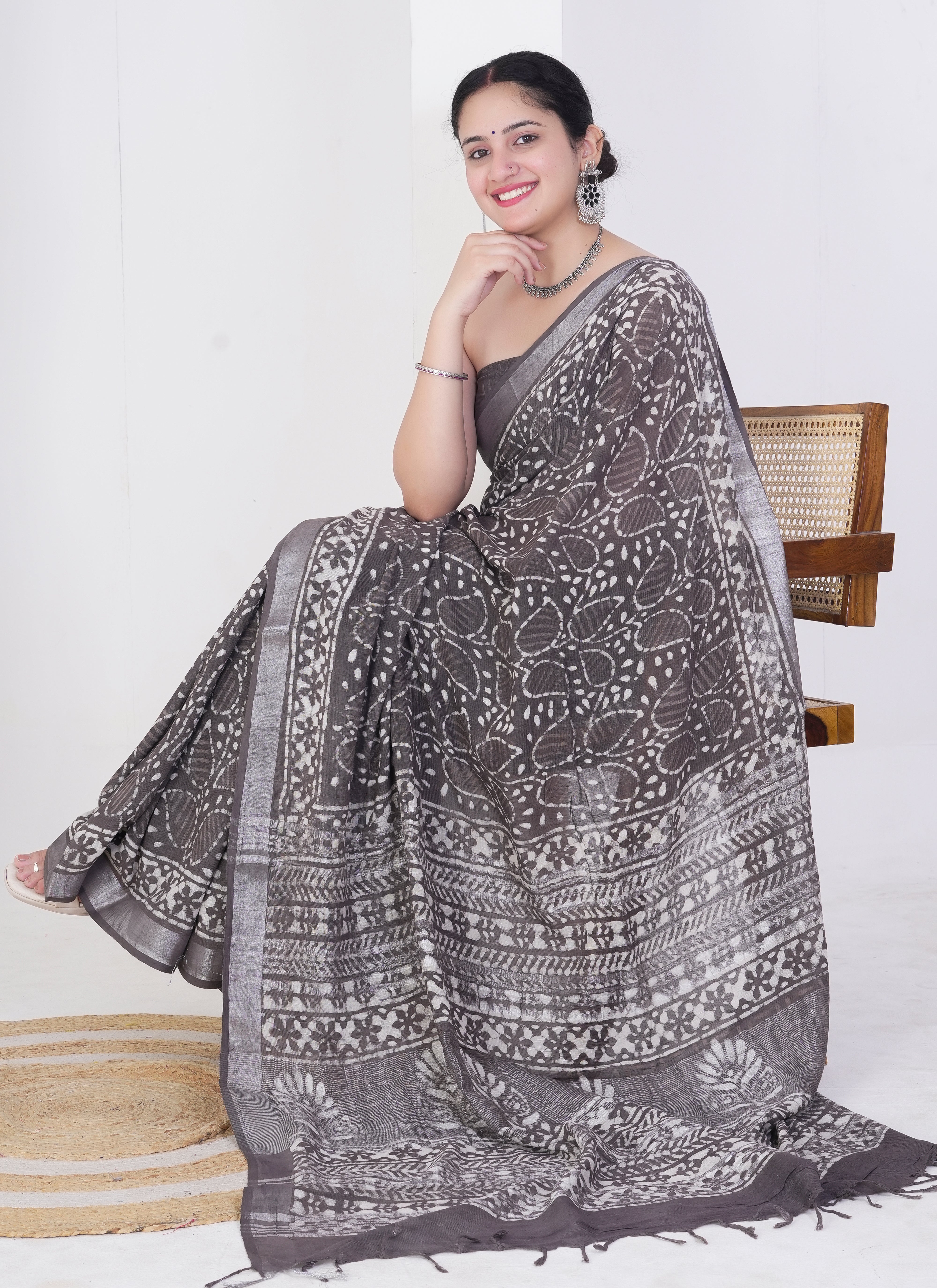 Charcoal Grey Pure Linen Saree
