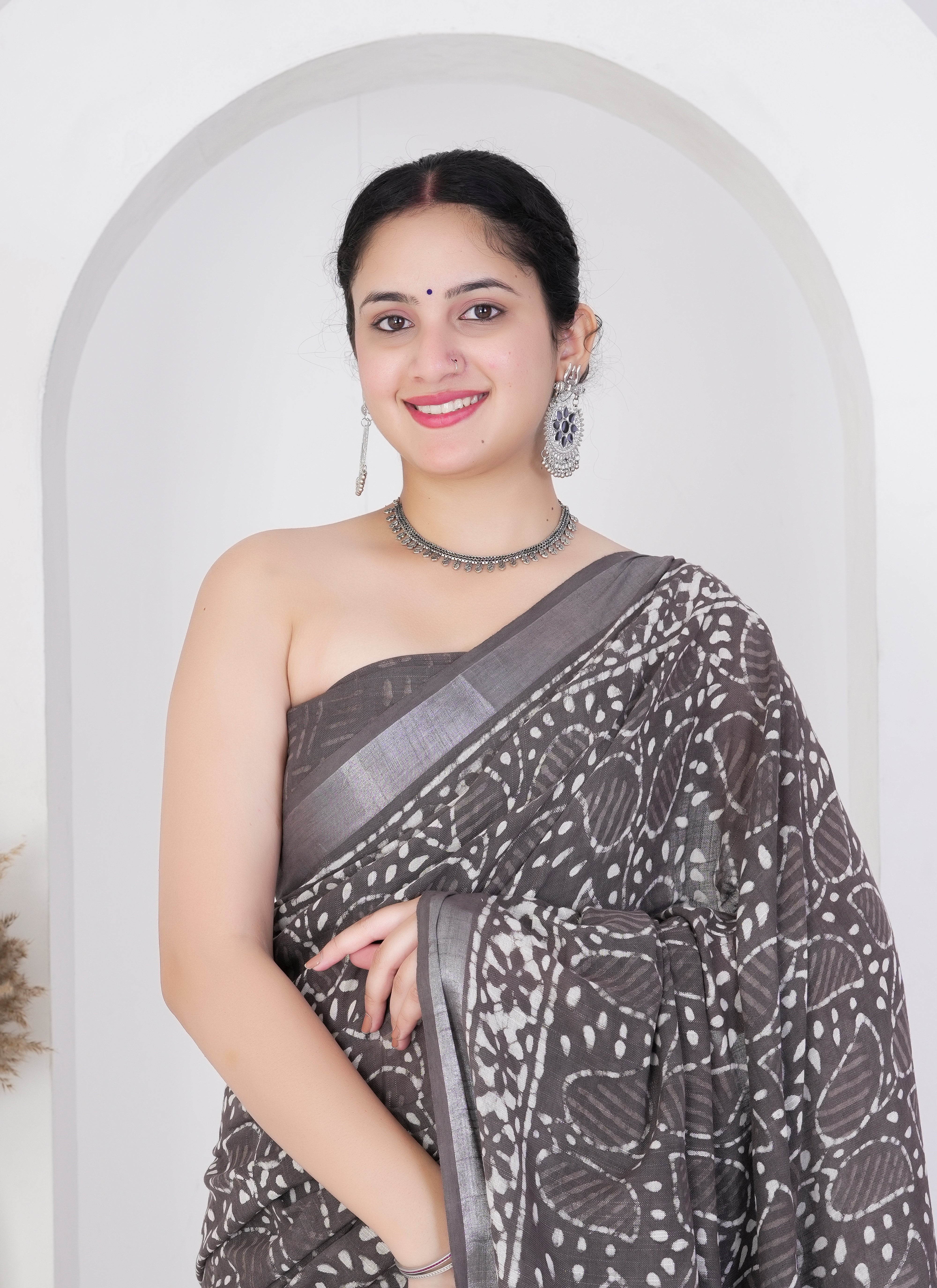 Charcoal Grey Pure Linen Saree