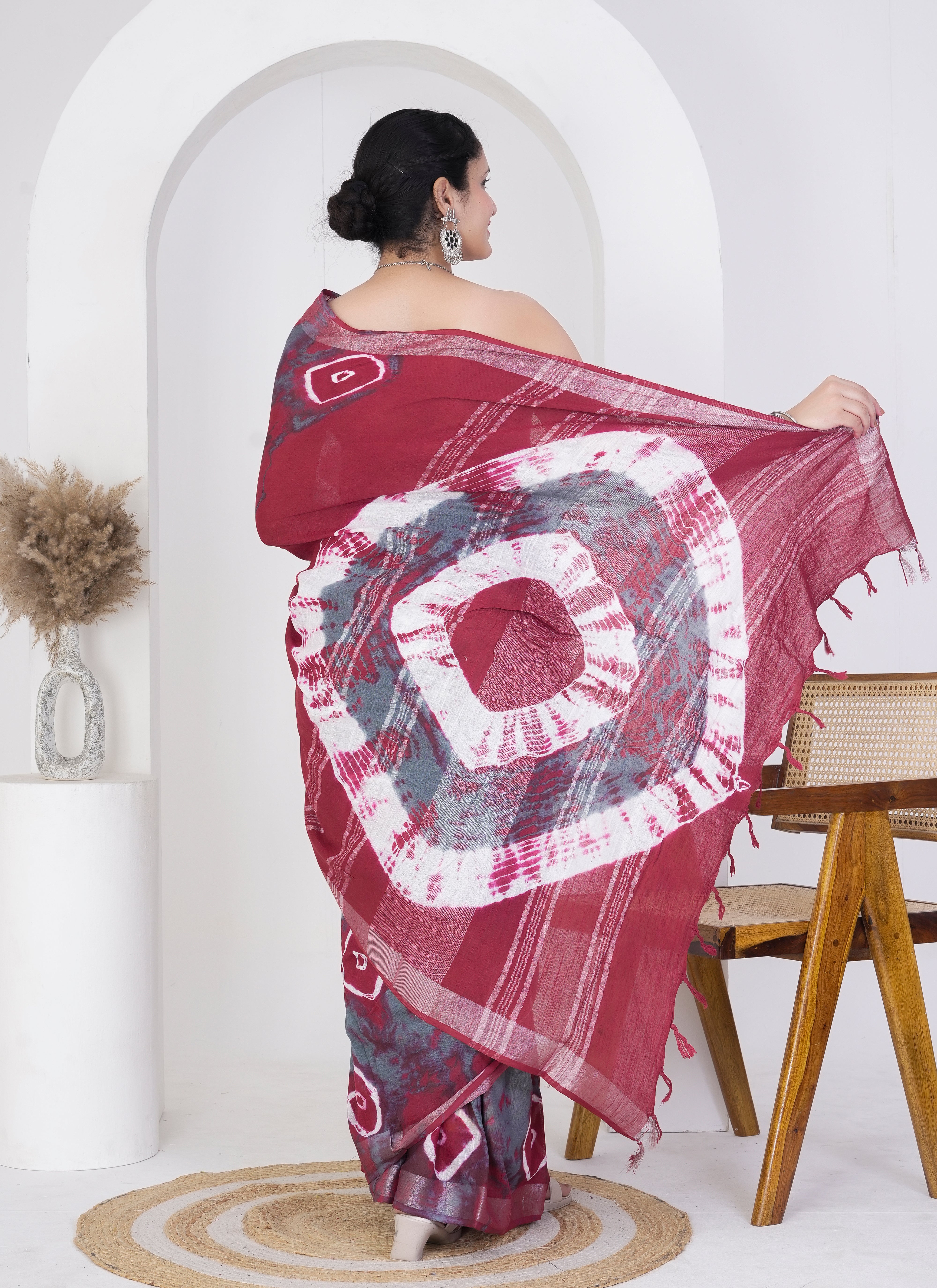 Grey and Maroon Pure Linen Saree