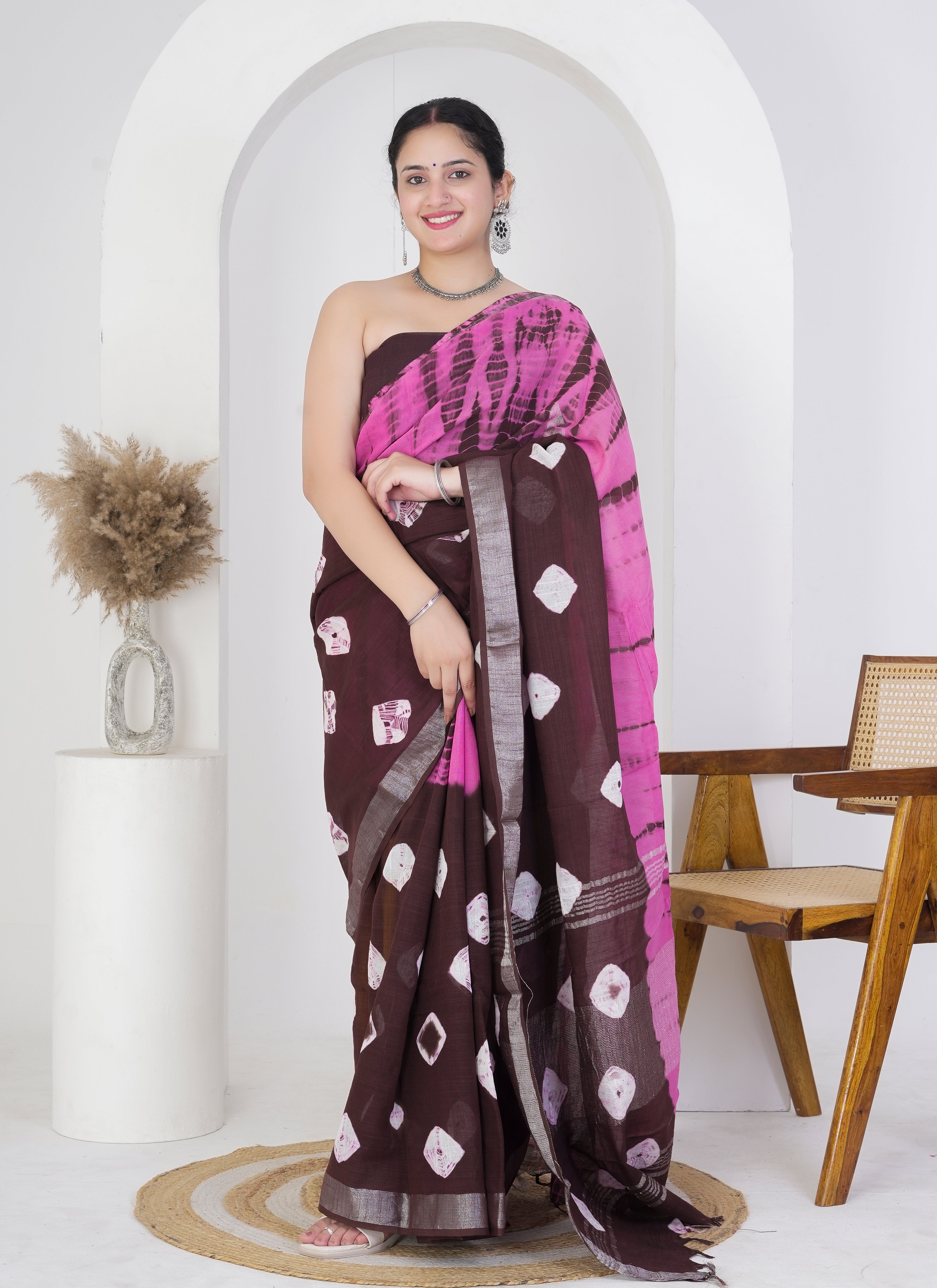 Maroon and Pink Pure Linen Saree