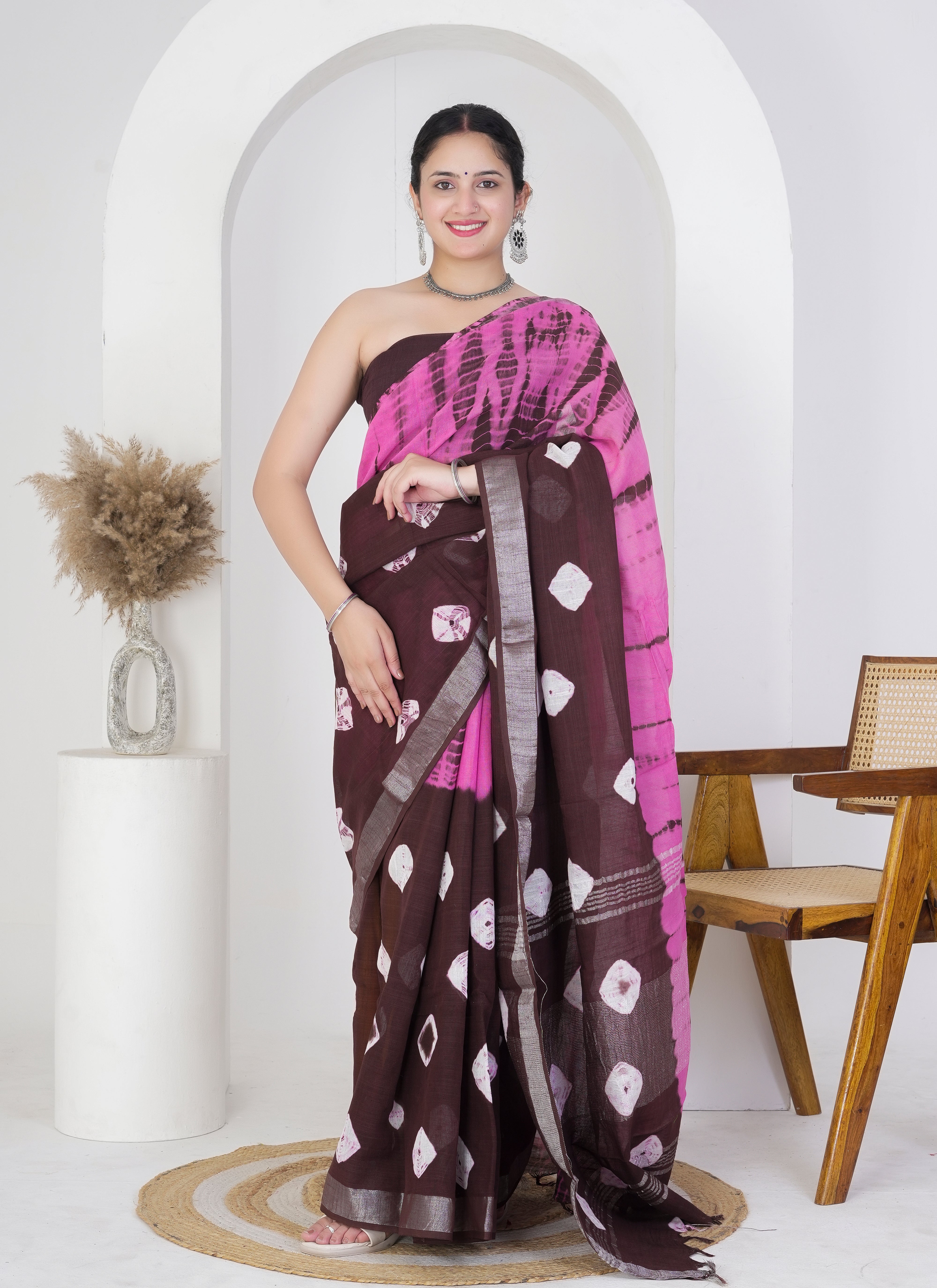 Maroon and Pink Pure Linen Saree