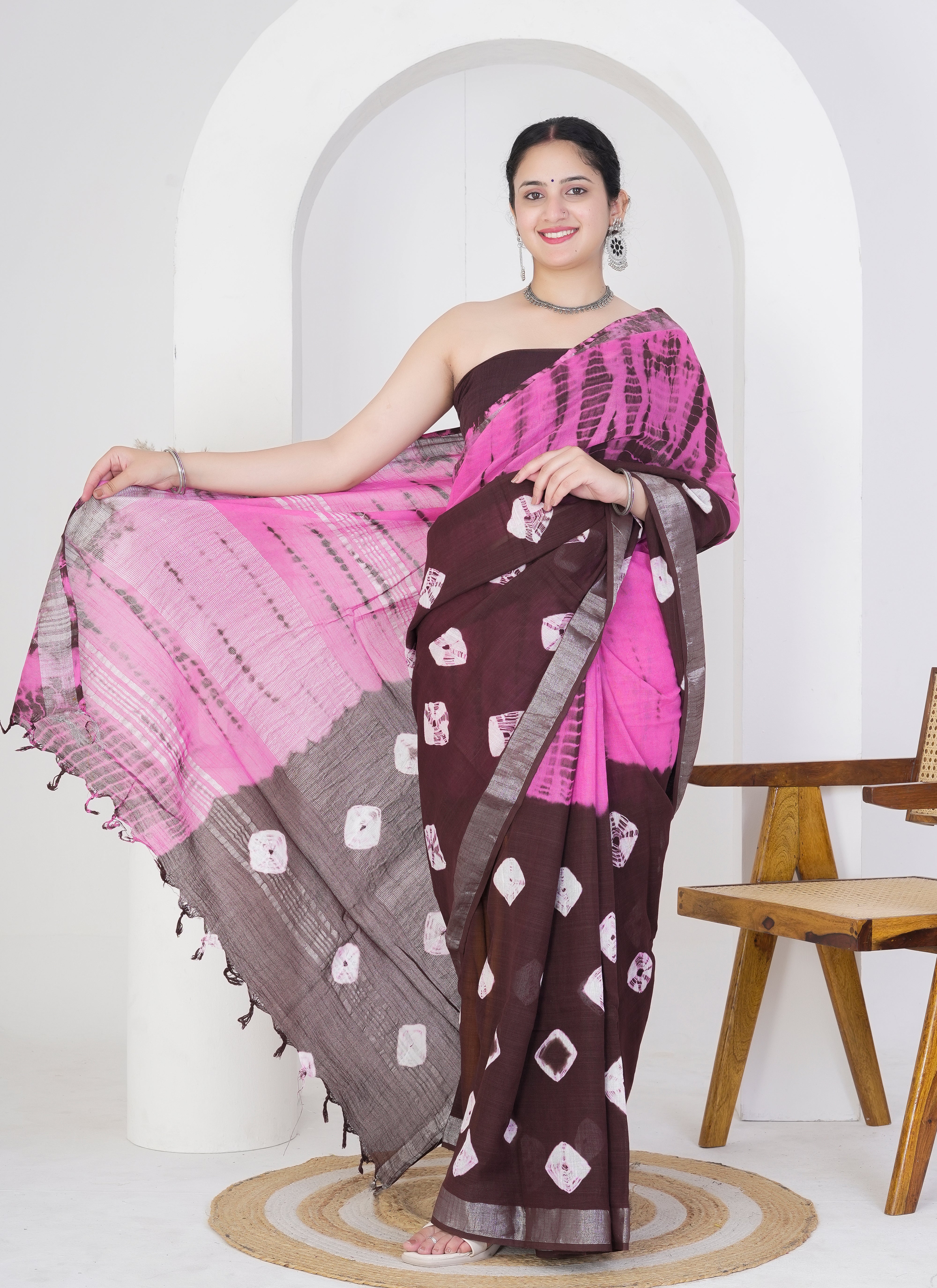 Maroon and Pink Pure Linen Saree