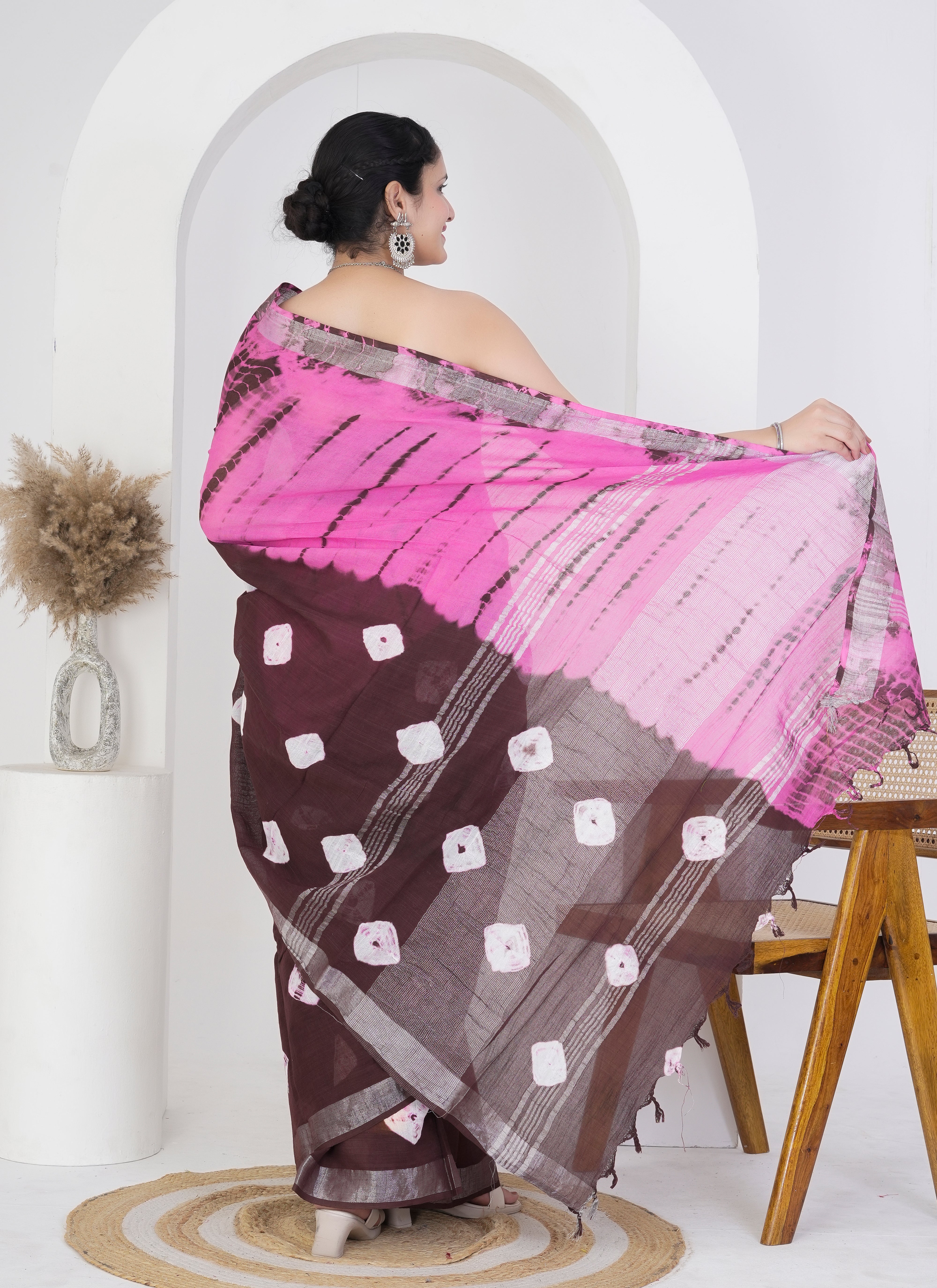 Maroon and Pink Pure Linen Saree