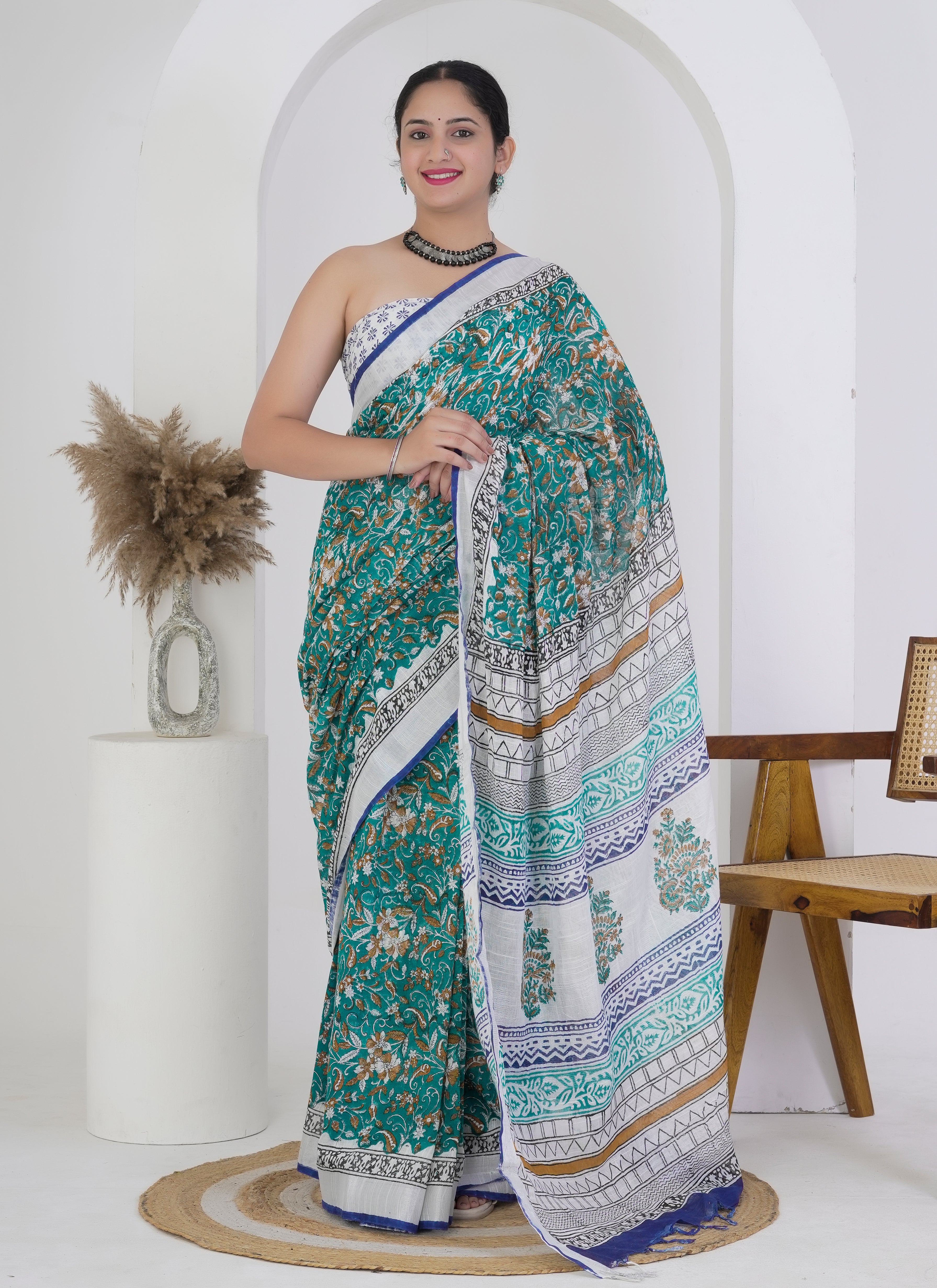 Emerald Green Pure Linen Saree