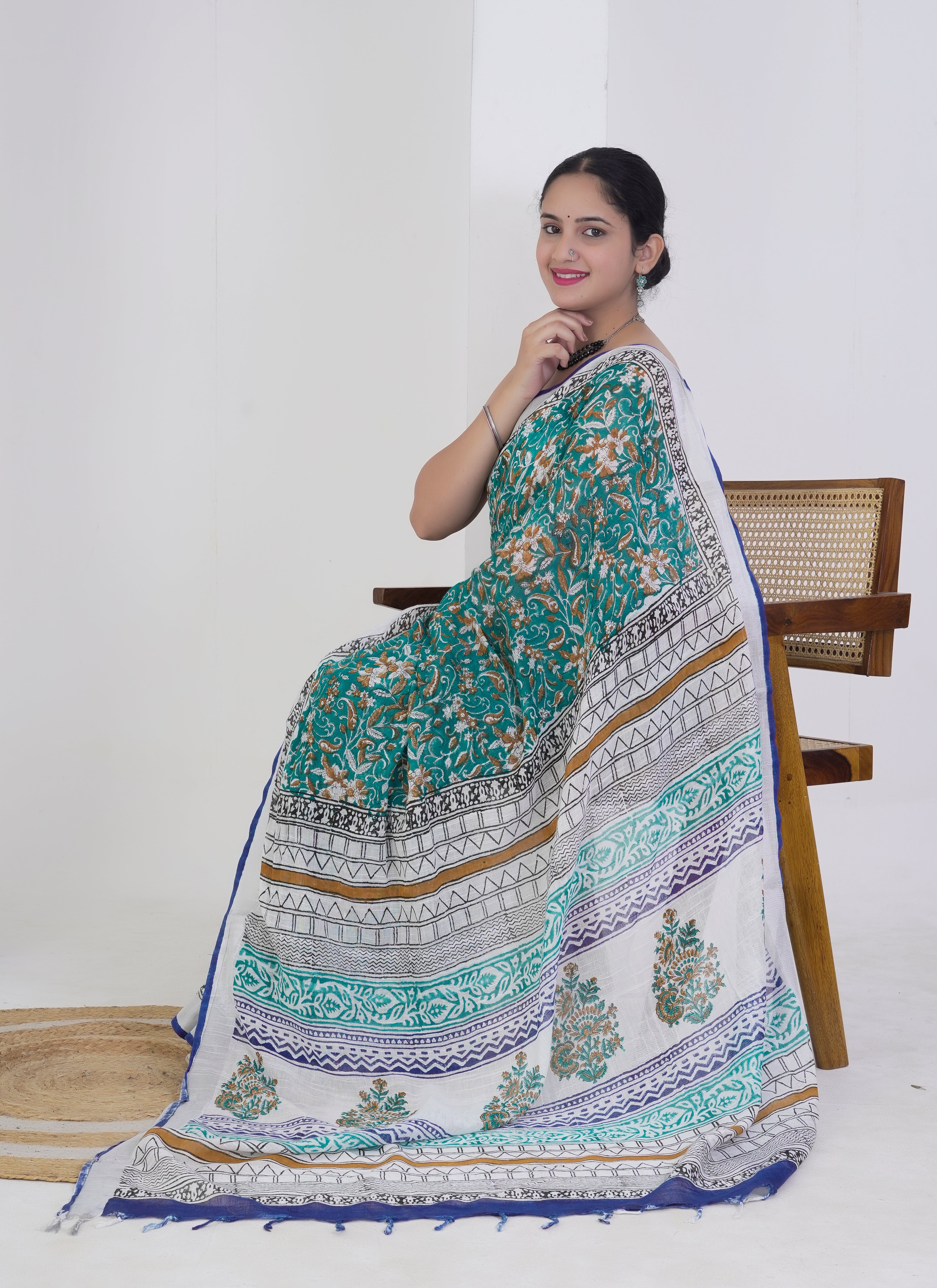 Emerald Green Pure Linen Saree