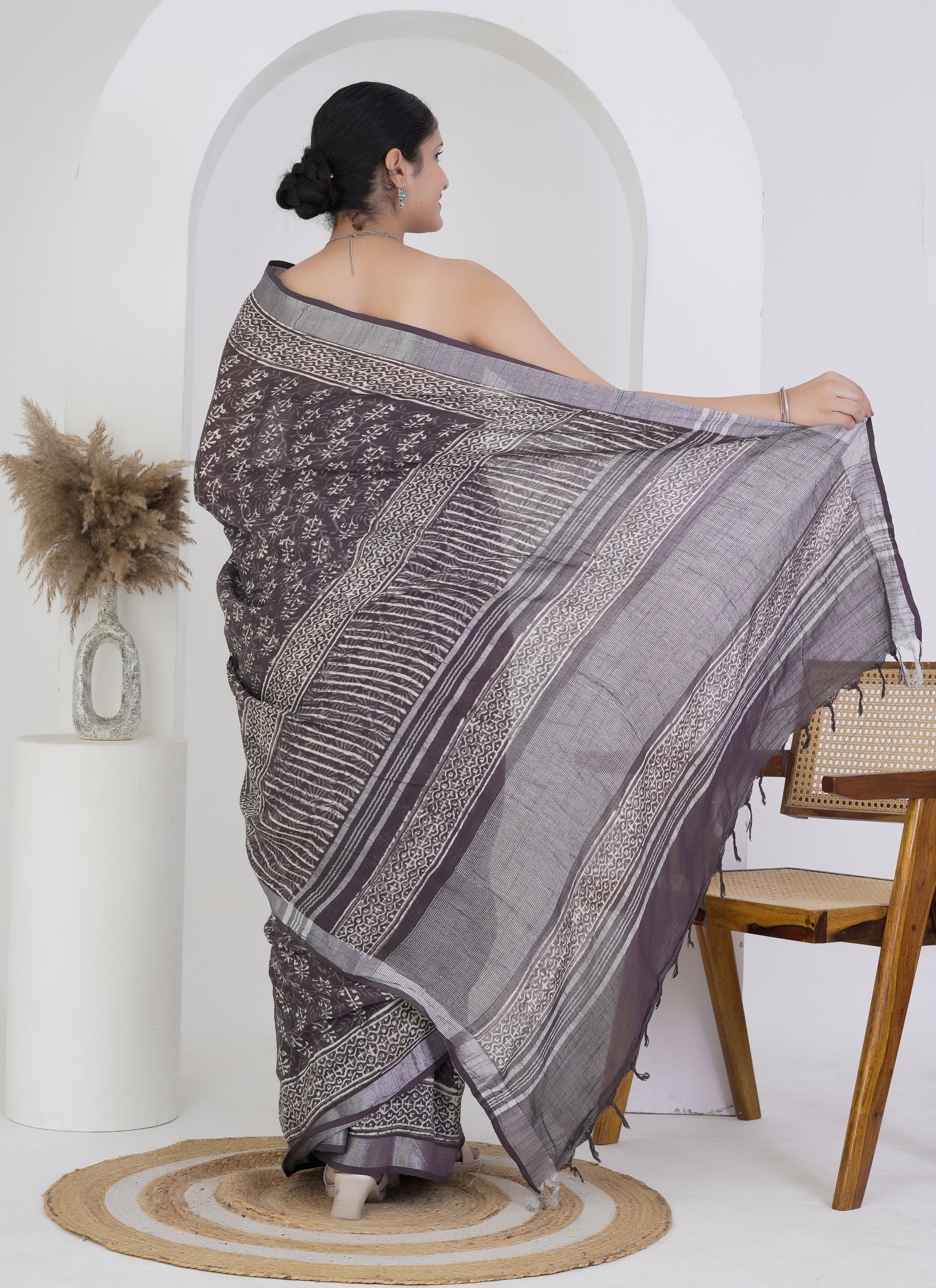 Charcoal Brown Pure Linen Saree
