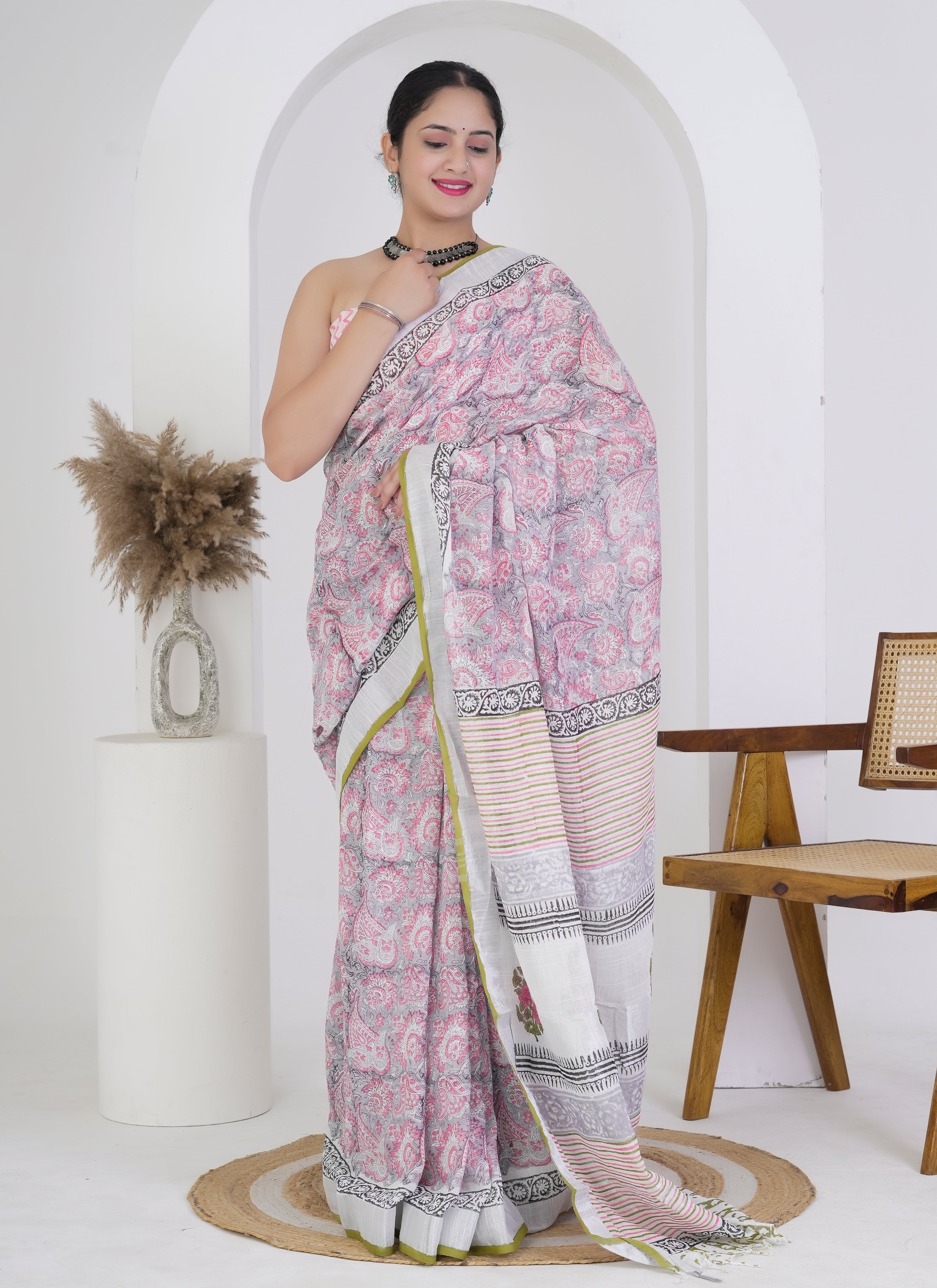 Soft Pink and Grey Paisley Pure Linen Saree