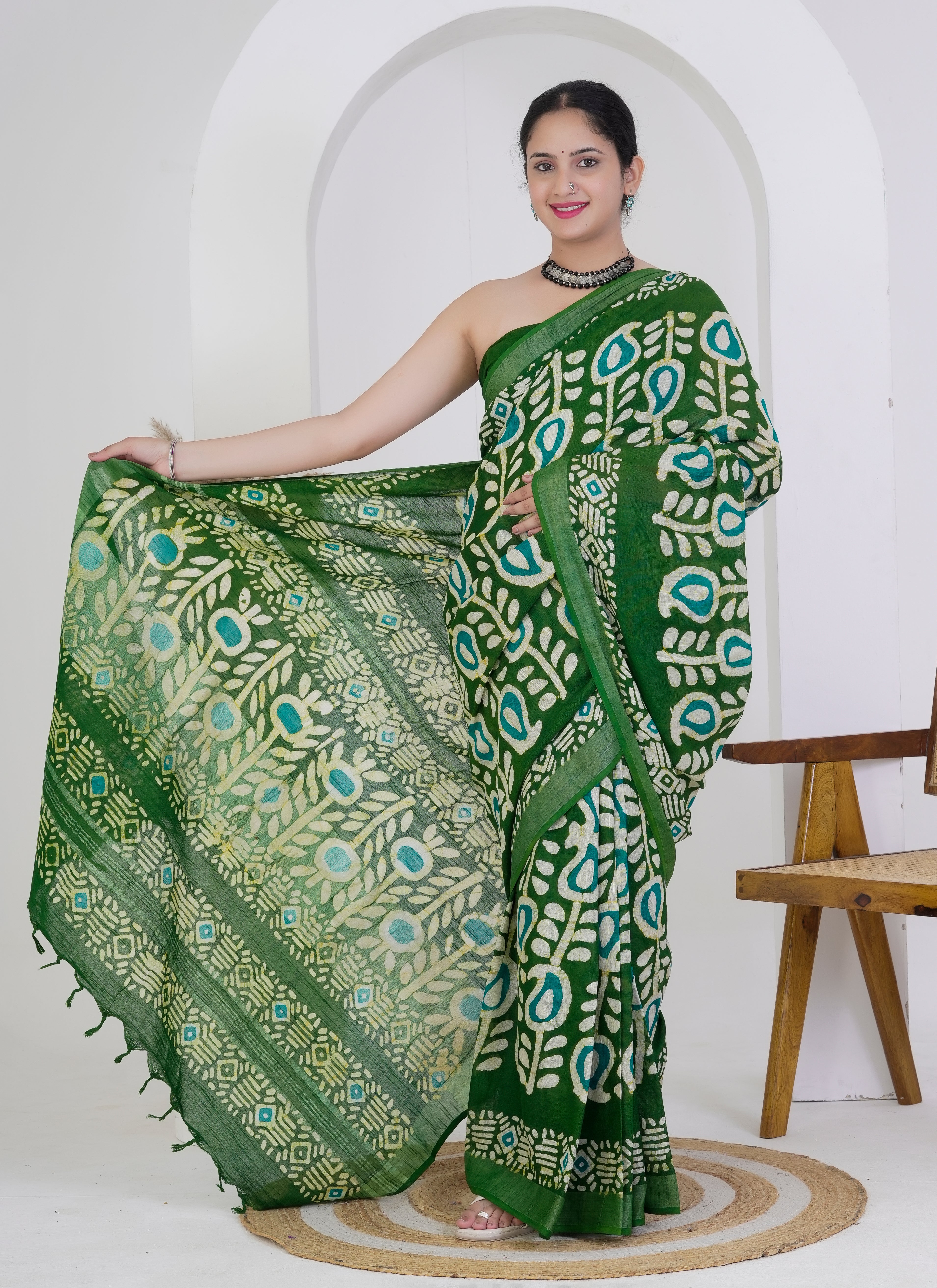 Green and Blue Tribal Motif Pure Linen Saree
