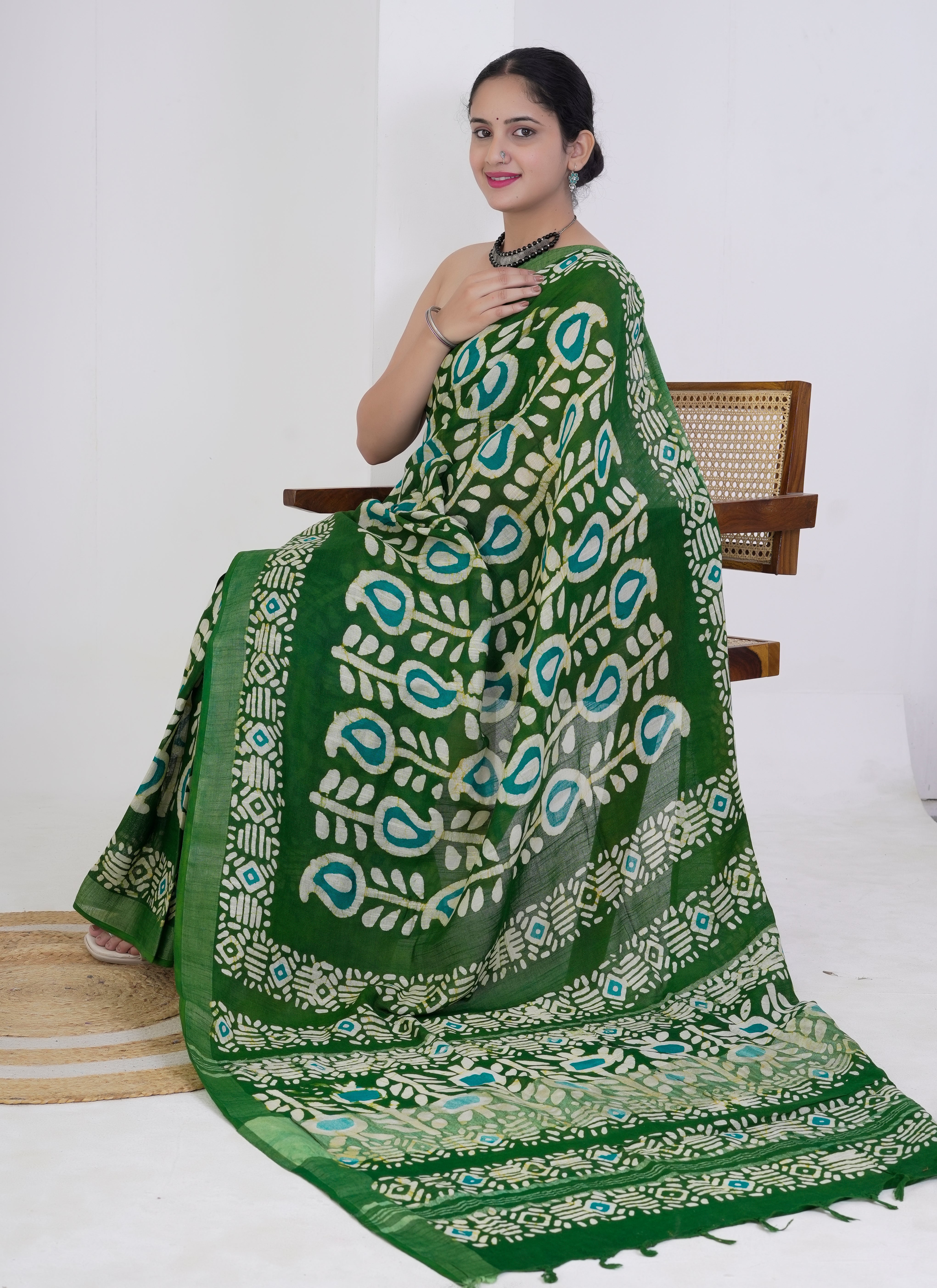 Green and Blue Tribal Motif Pure Linen Saree