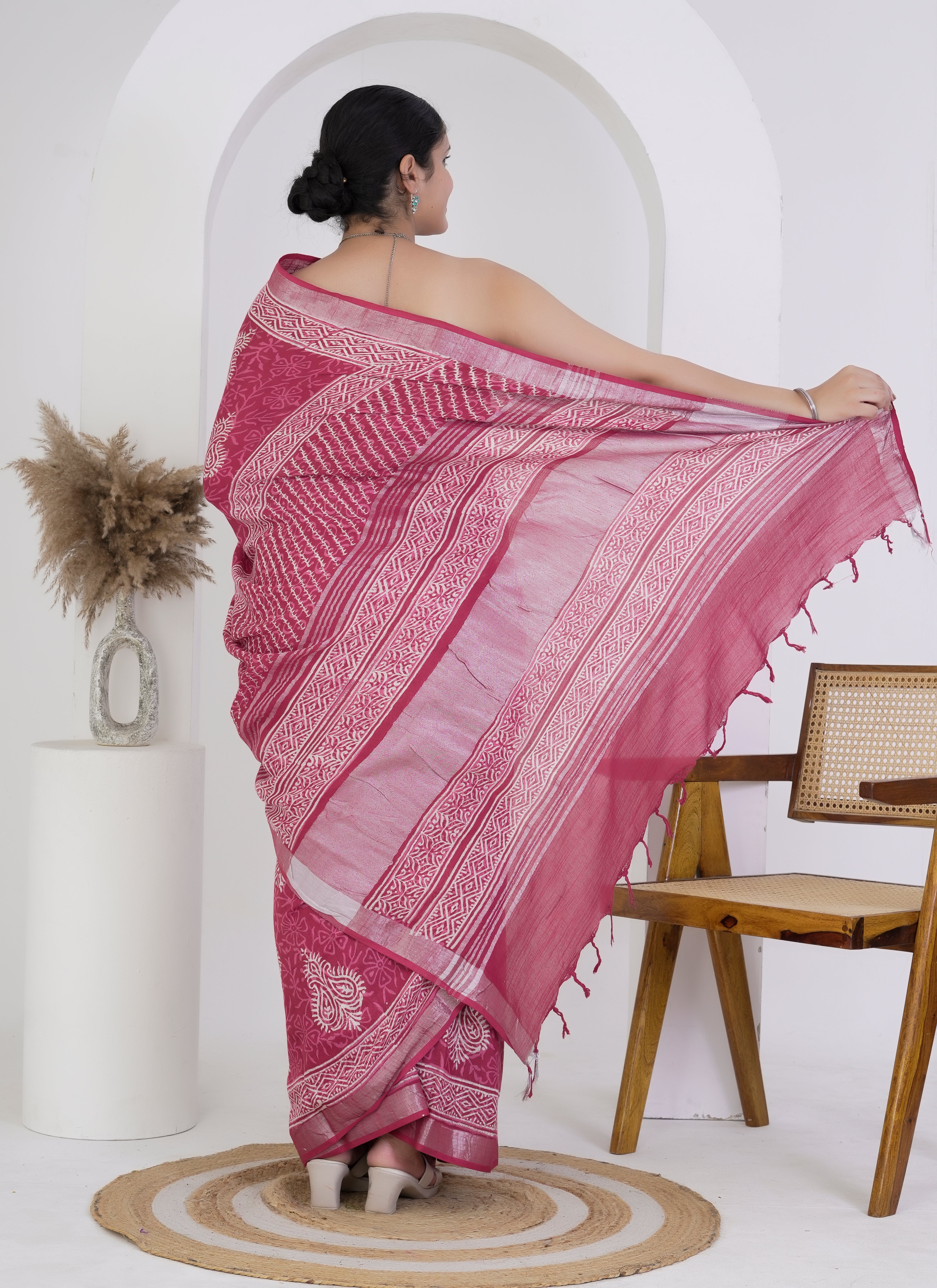 Rani Pink Pure Linen Saree