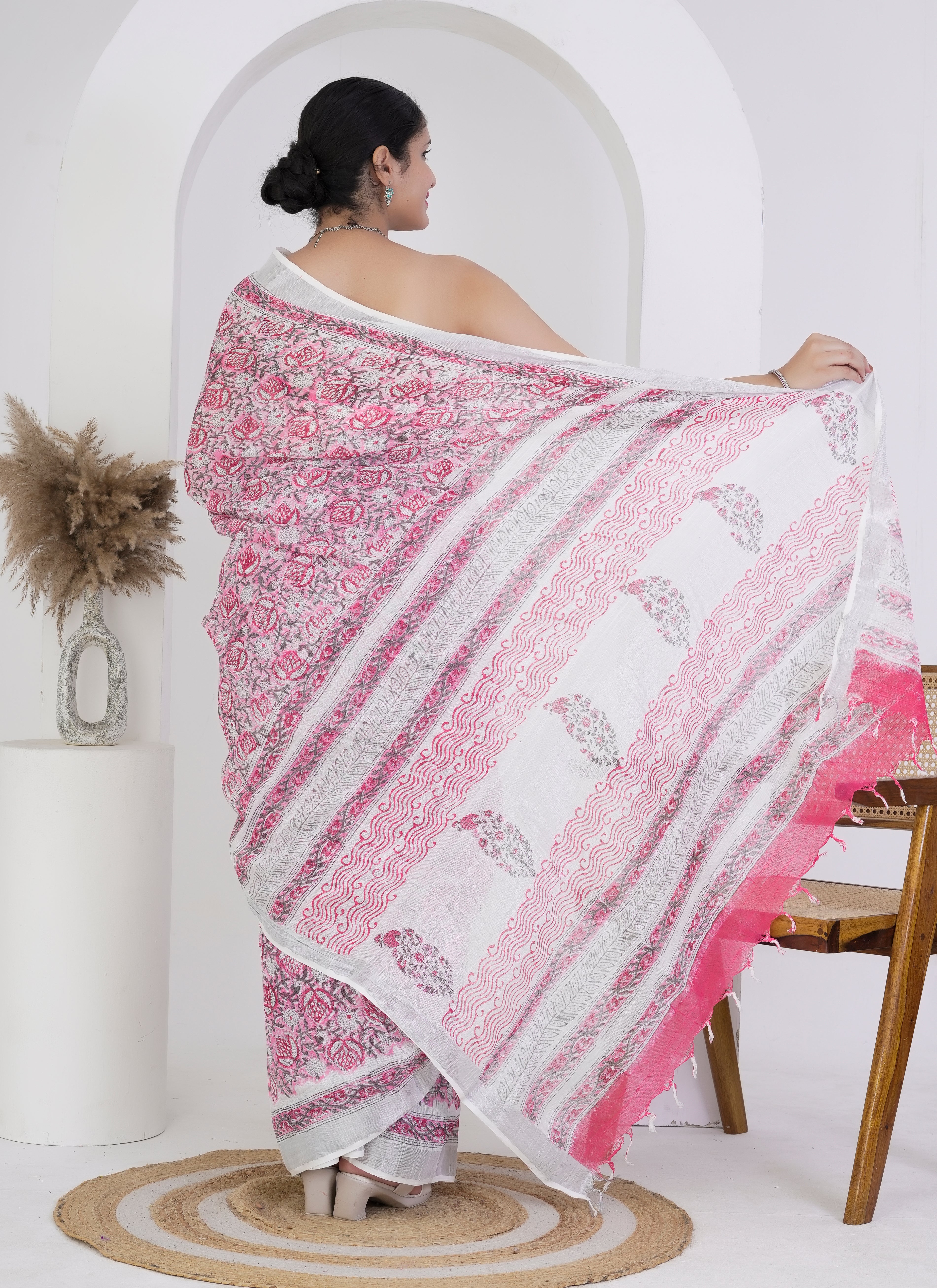 Rose Pink Pure Linen Saree